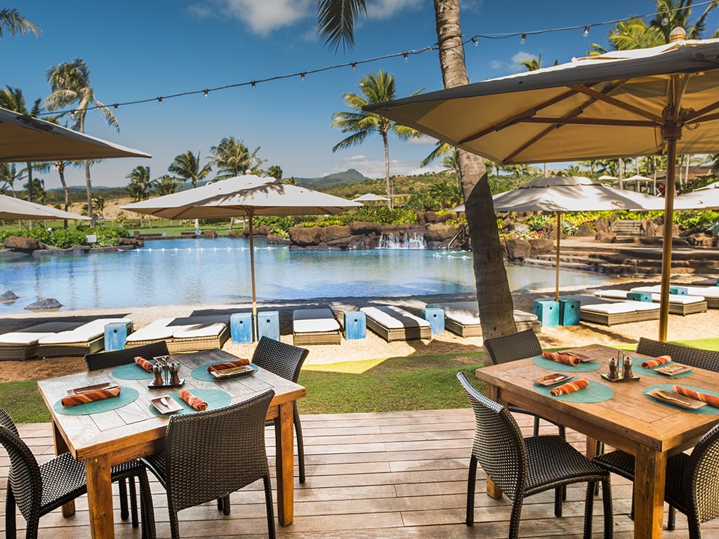 Makai-Grill-and-Bar-at-Kukuiʻula-1